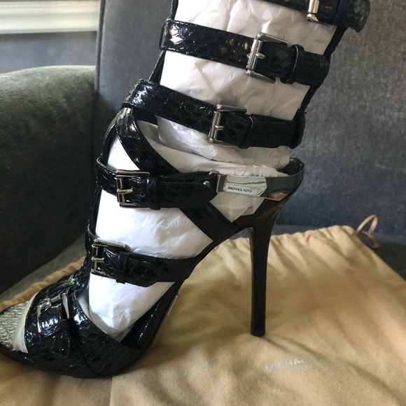 Michael Kors Collection - Picture 2 of 8